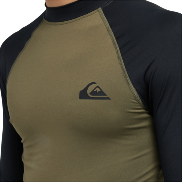 2026 Quiksilver Männer Everyday UPF50 Langarm-Lycra-Weste AQYWR03131  Grape Leaf / Black